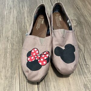 Disney TOMS. Hand painted. Great condition. Size 9